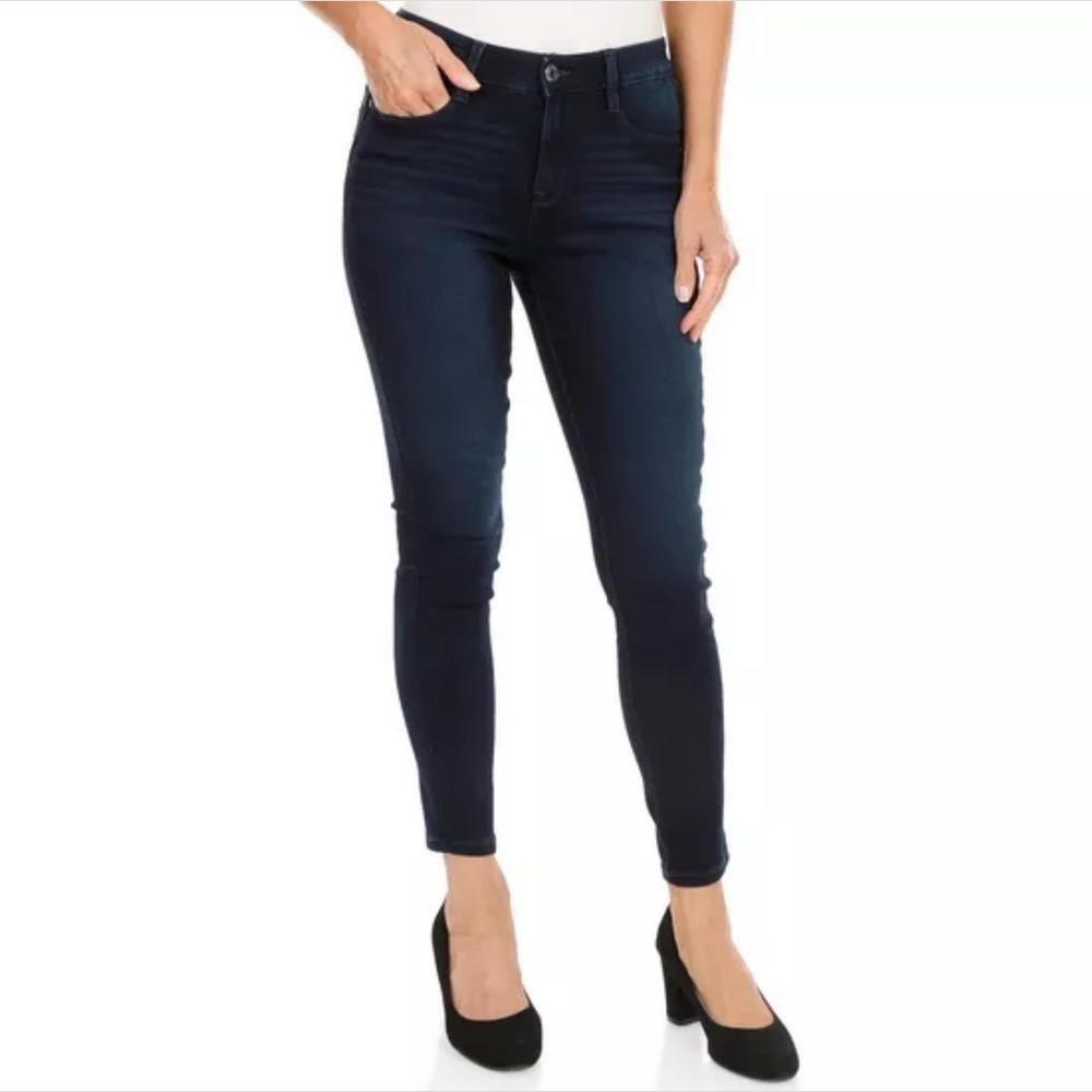 Angels Women's Jeanie Lift Dark Wash Skinny Jeans NWT